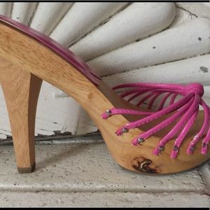 Delicious 5 in high heels size 8-/2